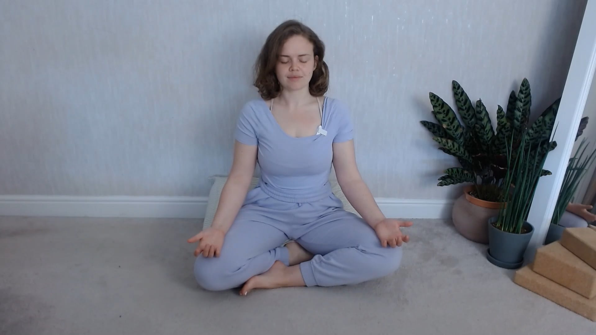 Crown Chakra Yin Yoga – 40 mins