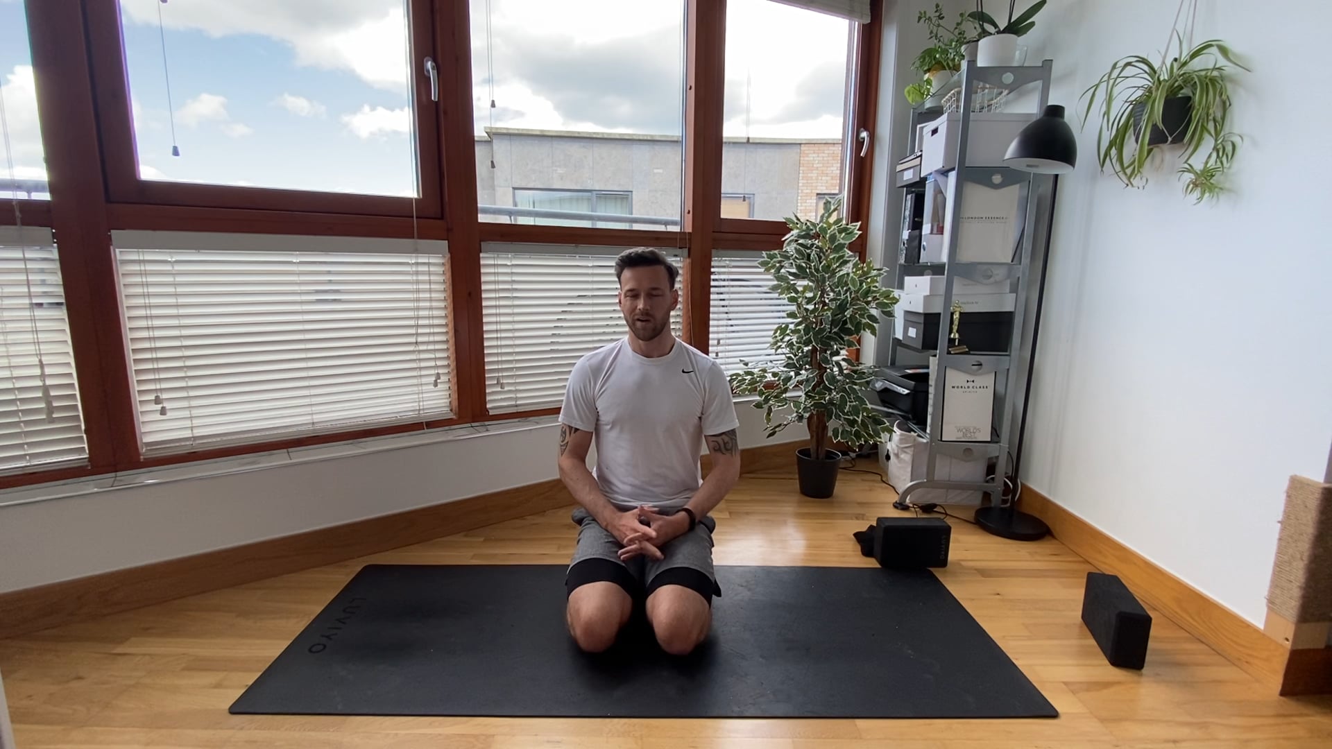 Yoga for Wrists – 20 mins